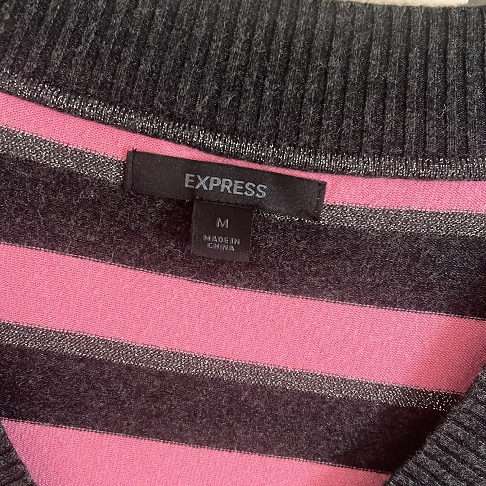 Express Stripped Swearer - Picture 2 of 2